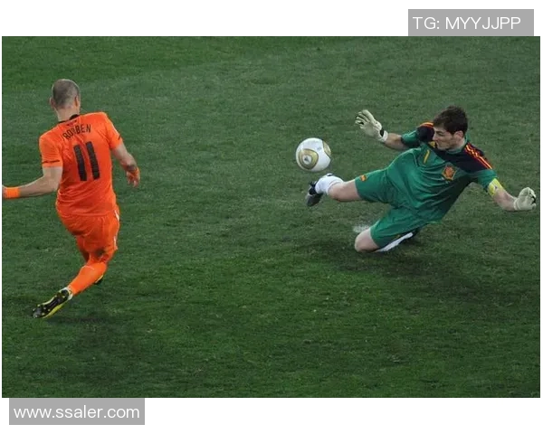 皇马门将卡西利亚斯伤愈归队,为球队解决守门难题 皇马门将卡西利亚斯伤愈归队,为球队解决守门难题