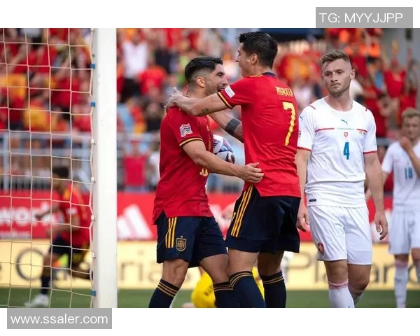 西班牙队又夺欧国联冠军!历史第四次捧起奖杯,球迷热议胜利归来 西班牙队又夺欧国联冠军!历史第四次捧起奖杯,球迷热议胜利归来